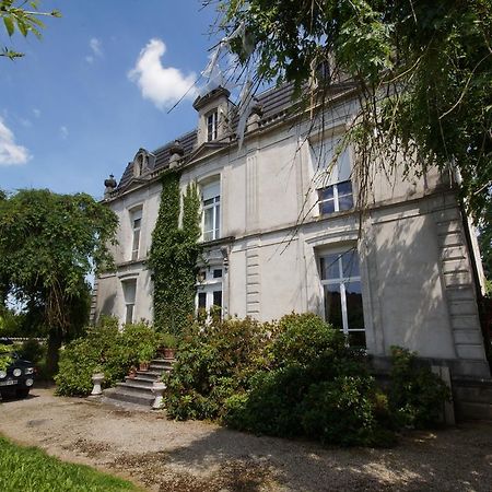 Le Clos Domremy Acomodação com café da manhã Exterior foto