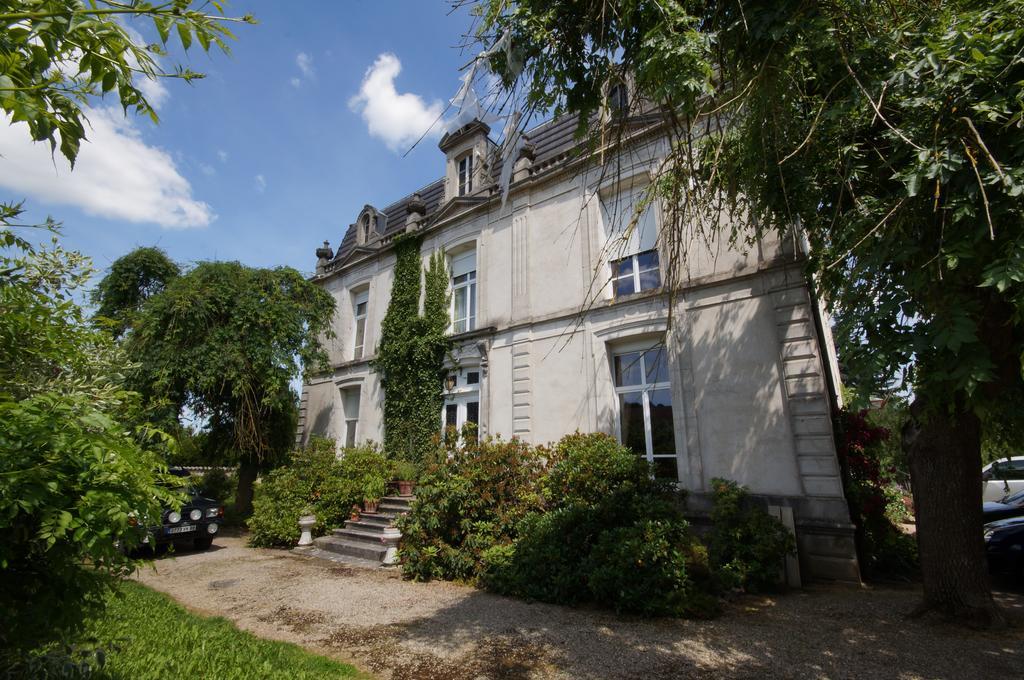 Le Clos Domremy Acomodação com café da manhã Exterior foto